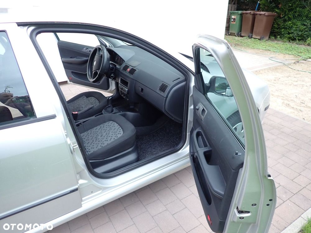 Skoda Fabia 1.2 12V Classic - 18