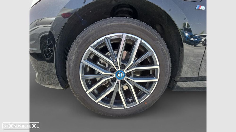 BMW 225xe Active Tourer e xDrive Pack Desportivo M - 16