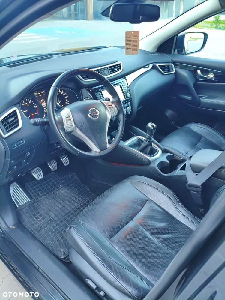 Nissan Qashqai 1.6 DCi 4x4 Black Edition EU6 - 18