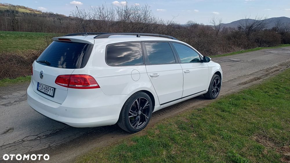 Volkswagen Passat 2.0 TDI Comfortline DSG - 11
