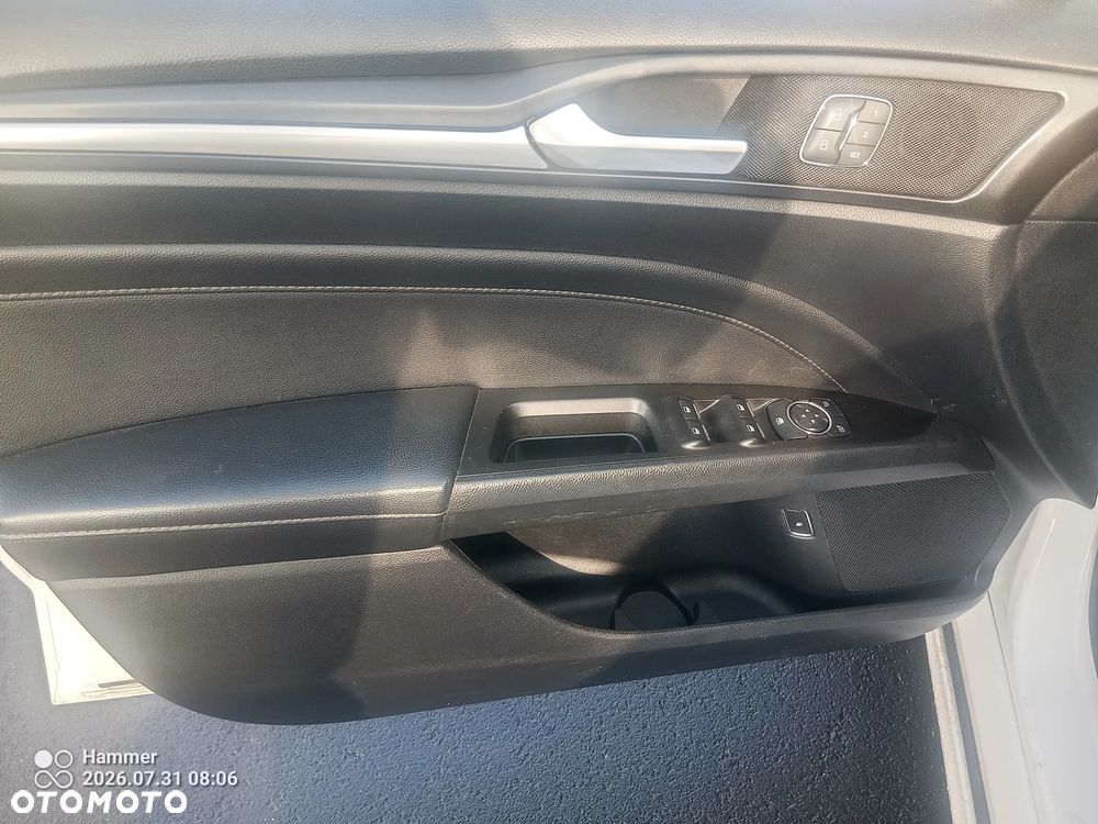 Ford Fusion - 18
