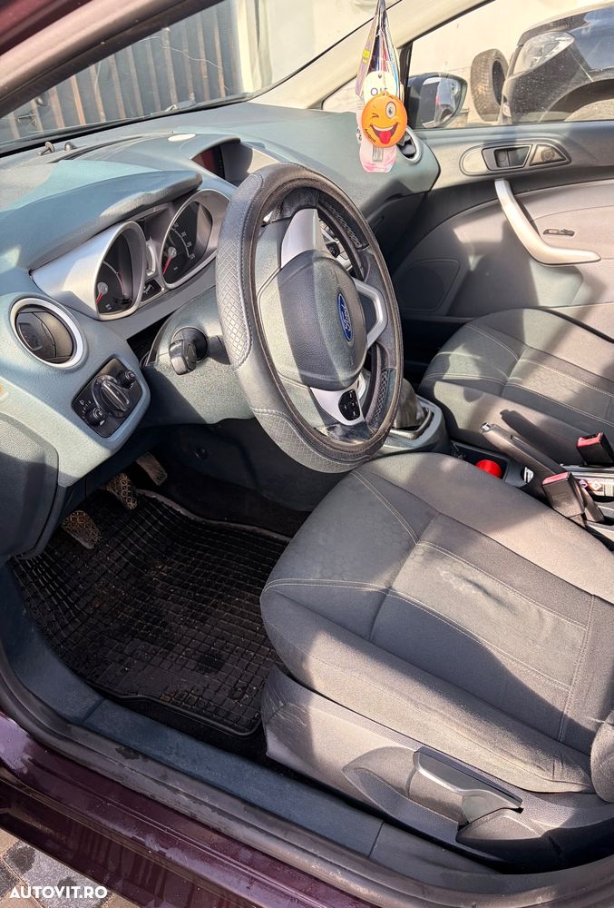 Ford Fiesta 1.6 TDCI Ghia - 6