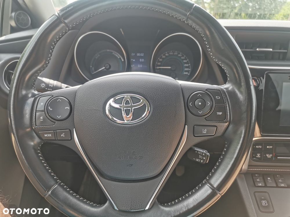 Toyota Auris Hybrid 135 Selection - 8