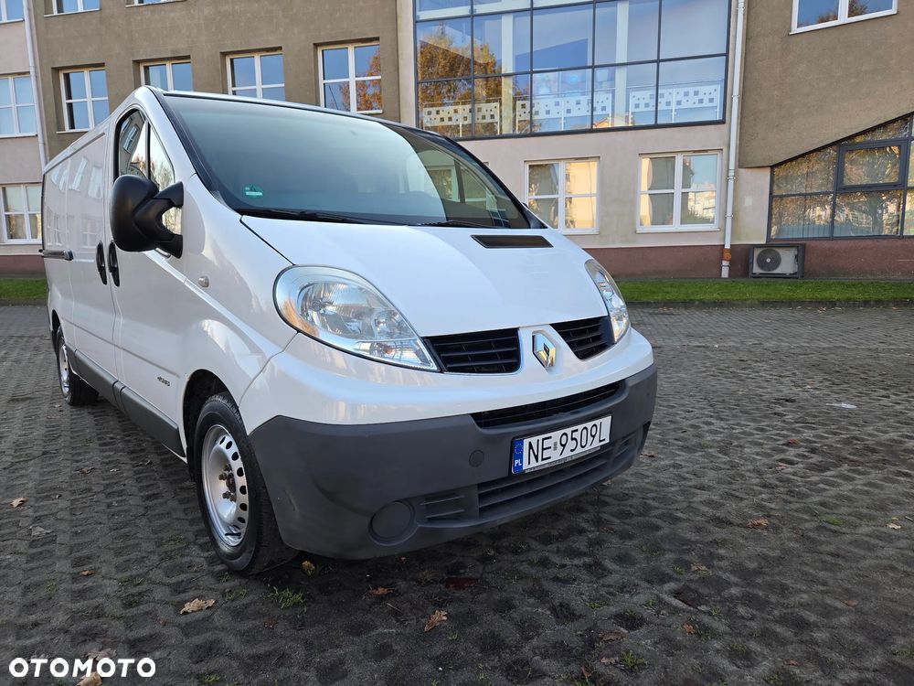 Renault Trafic - 16