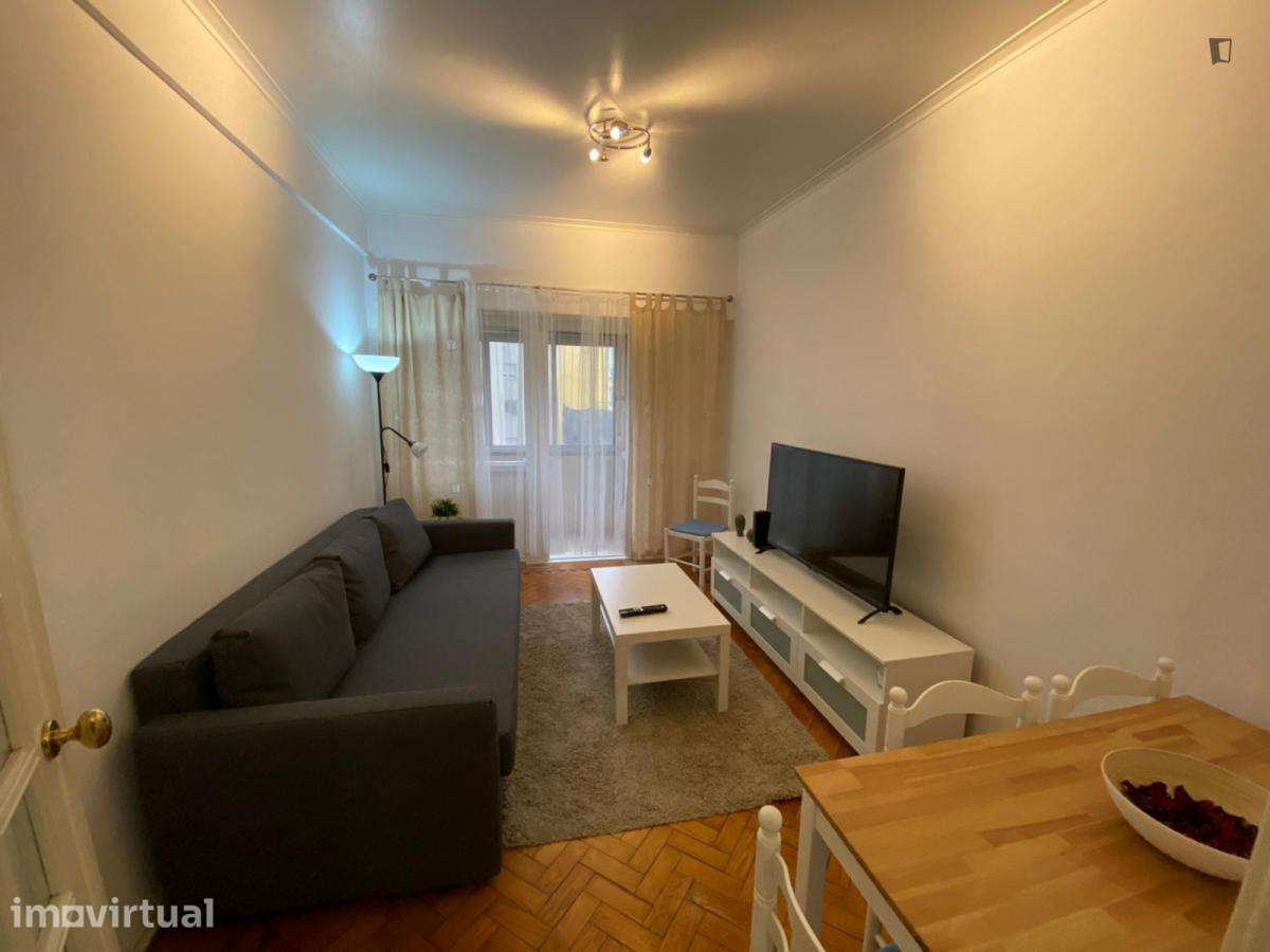 Apartamento com 1 quartos - localizado em Amoreiras Lisbon - Grande imagem: 4/11