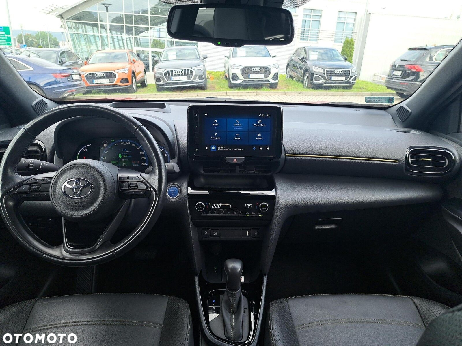 Toyota Yaris Cross - 16