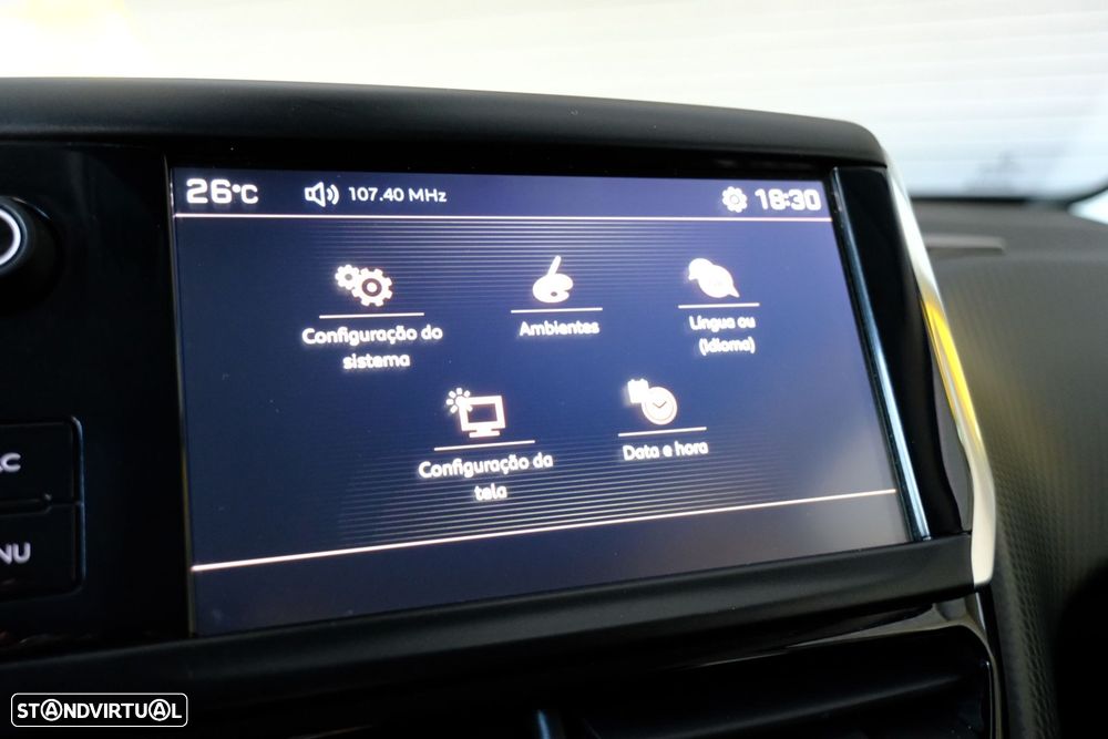 Peugeot 2008 1.2 PureTech Style - 23