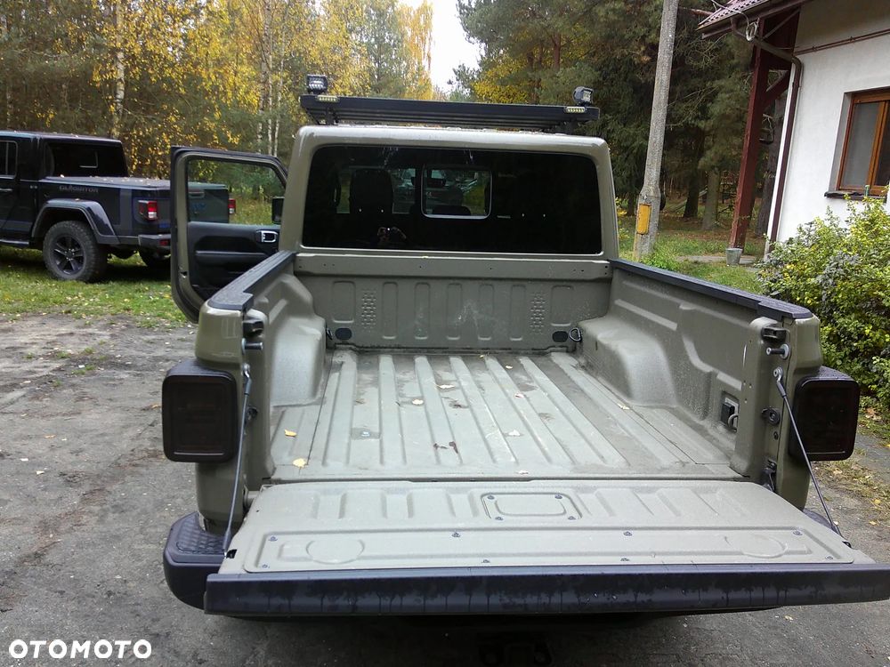 Jeep Gladiator - 12