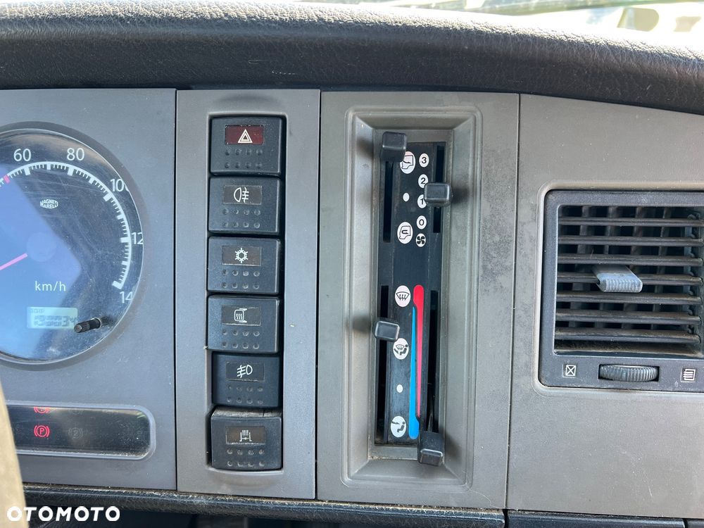 Nissan Atleon 80.140 - 24