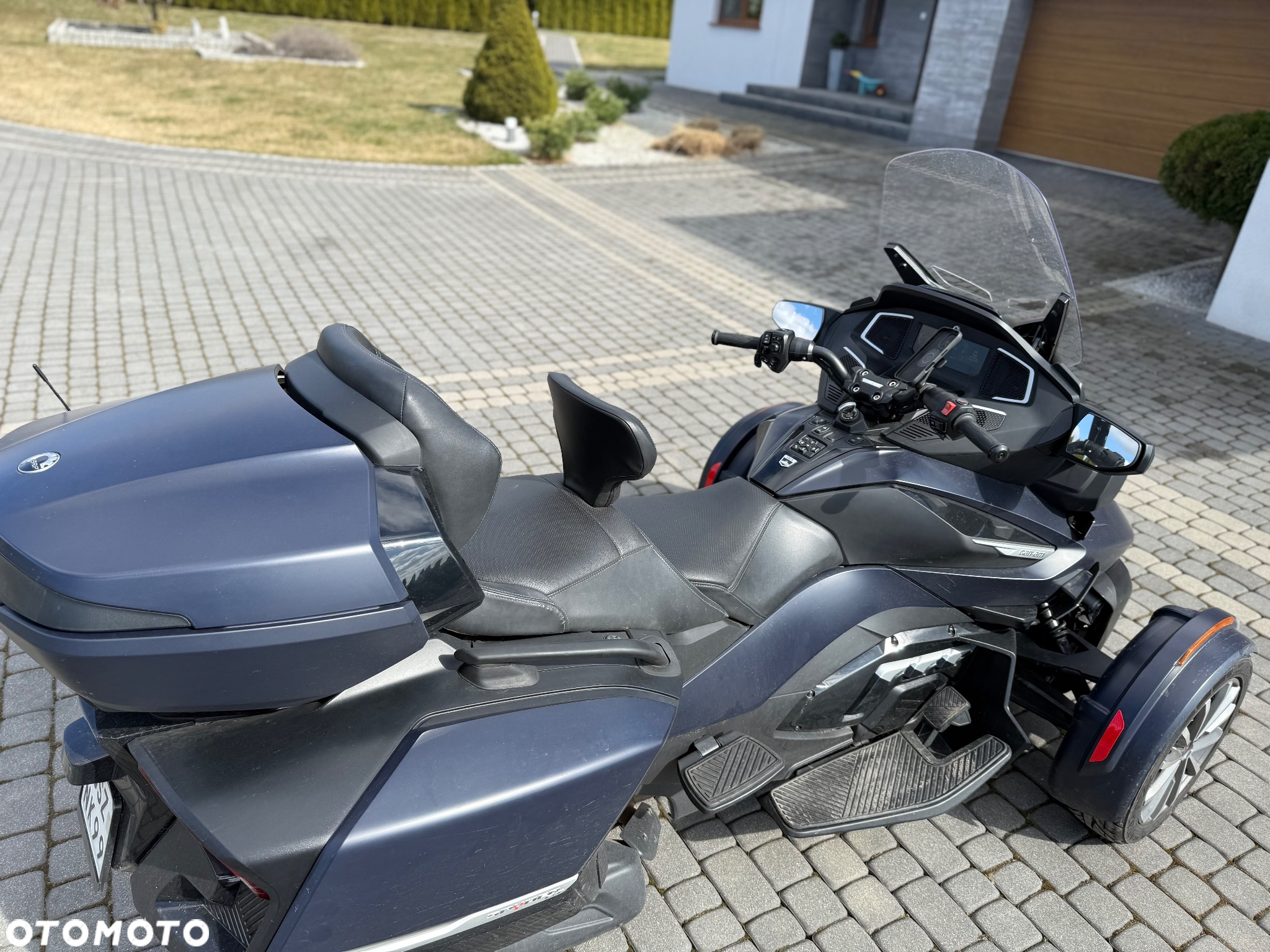 Can-Am Spyder - 15
