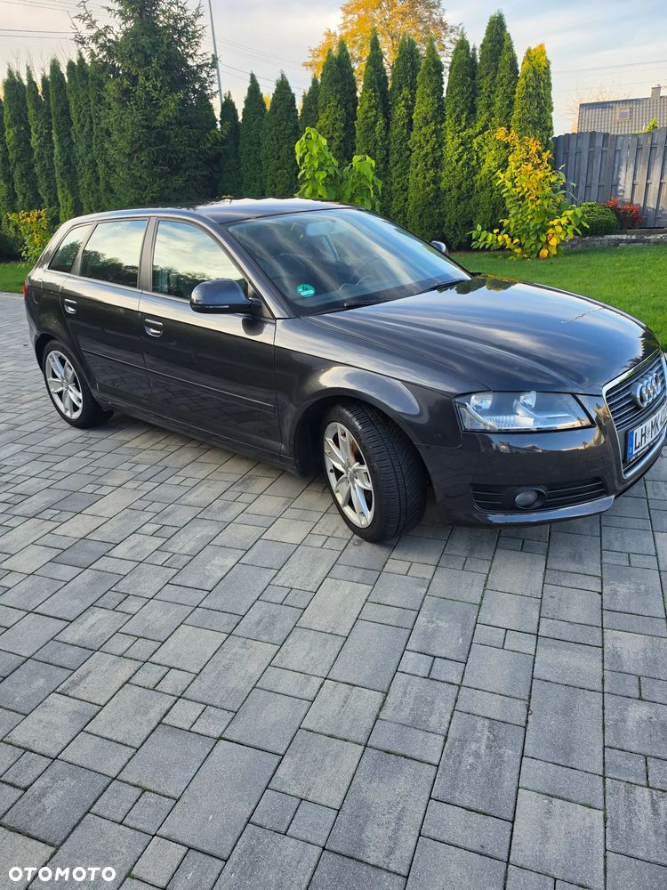 Audi A3 Sportback 2010 photo 3