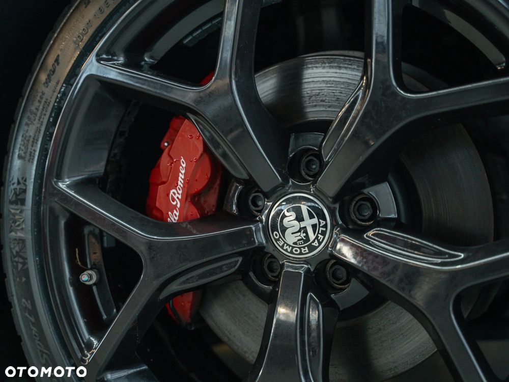 Alfa Romeo Giulia - 15