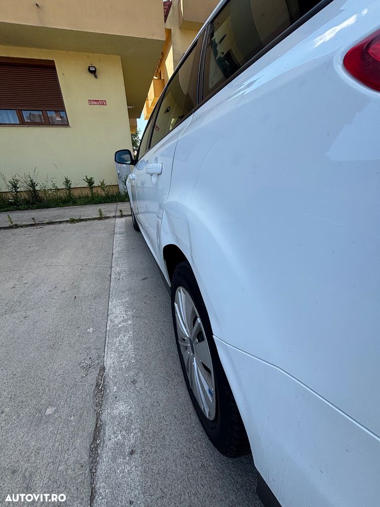Ford Focus 2.0 TDCI Trend - 6