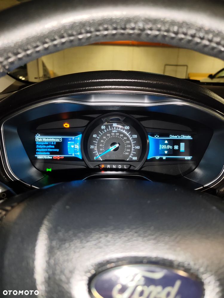 Ford Fusion - 8