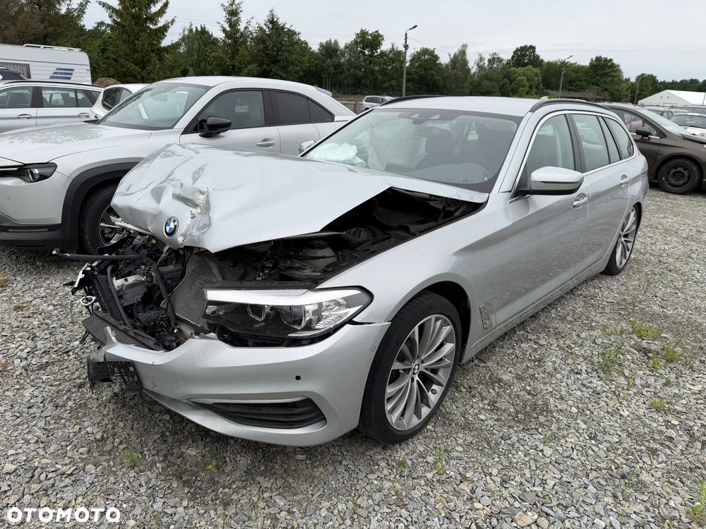 BMW Seria 5 530d xDrive Sport Line - 1