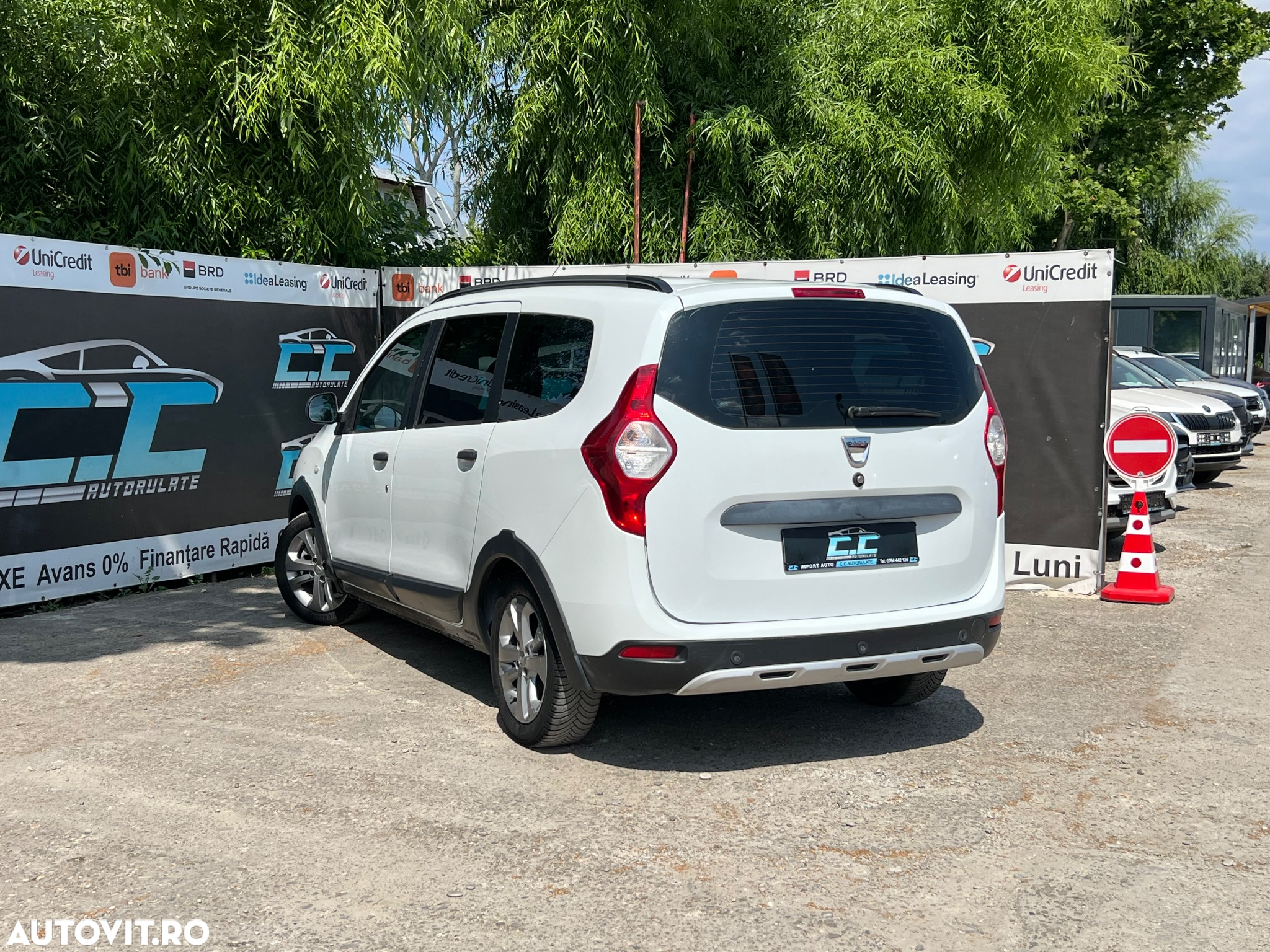 Dacia Lodgy TCe 115 Stepway - 4