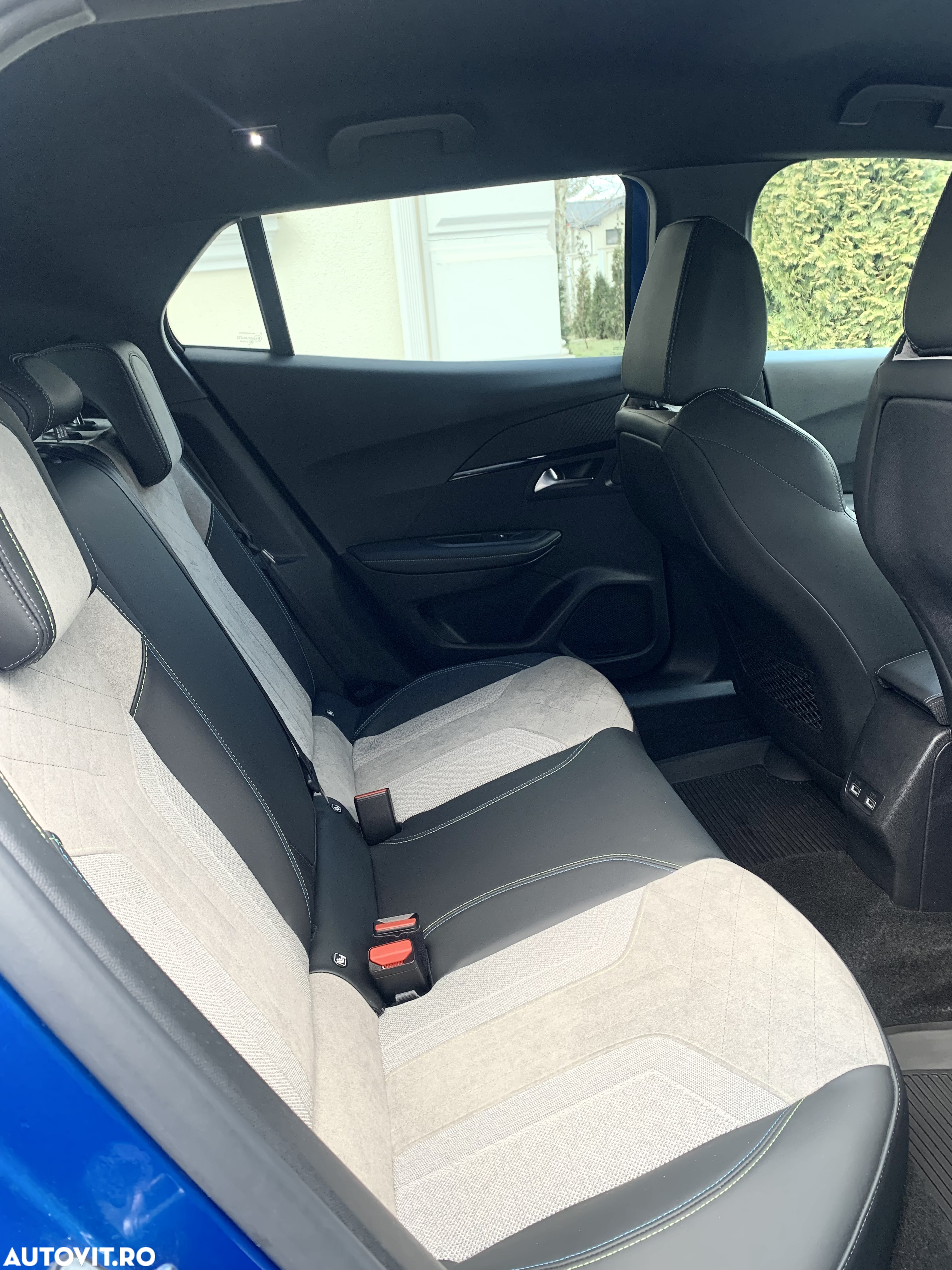Peugeot 2008 e-2008 GT Line - 6