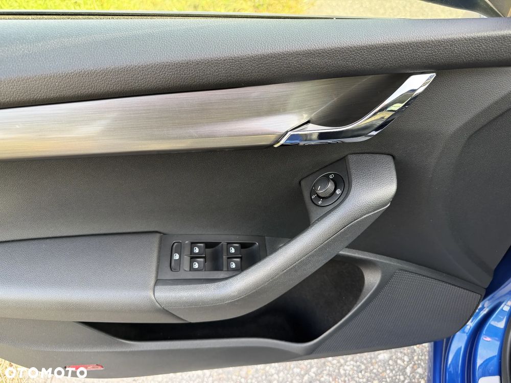 Skoda Octavia 2.0 TDI Elegance DSG - 27