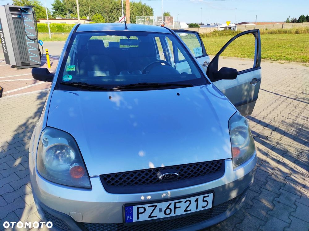 Ford Fiesta 1.3 Style - 2