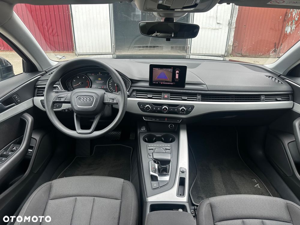 Audi A4 Avant - 32