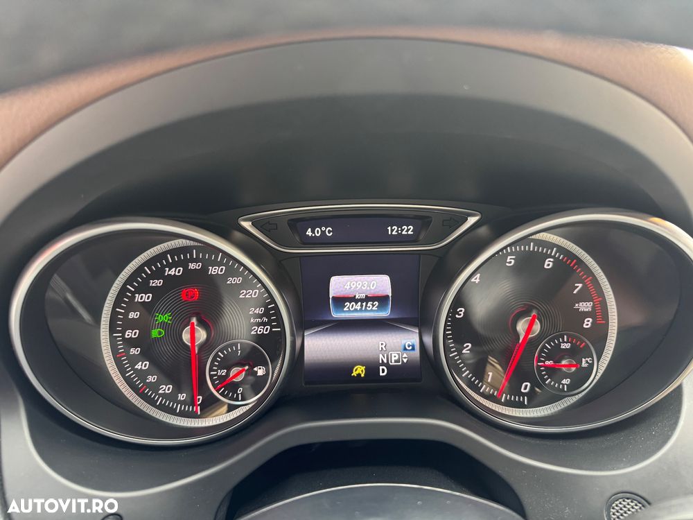 Mercedes-Benz CLA 200 7G-DCT - 9