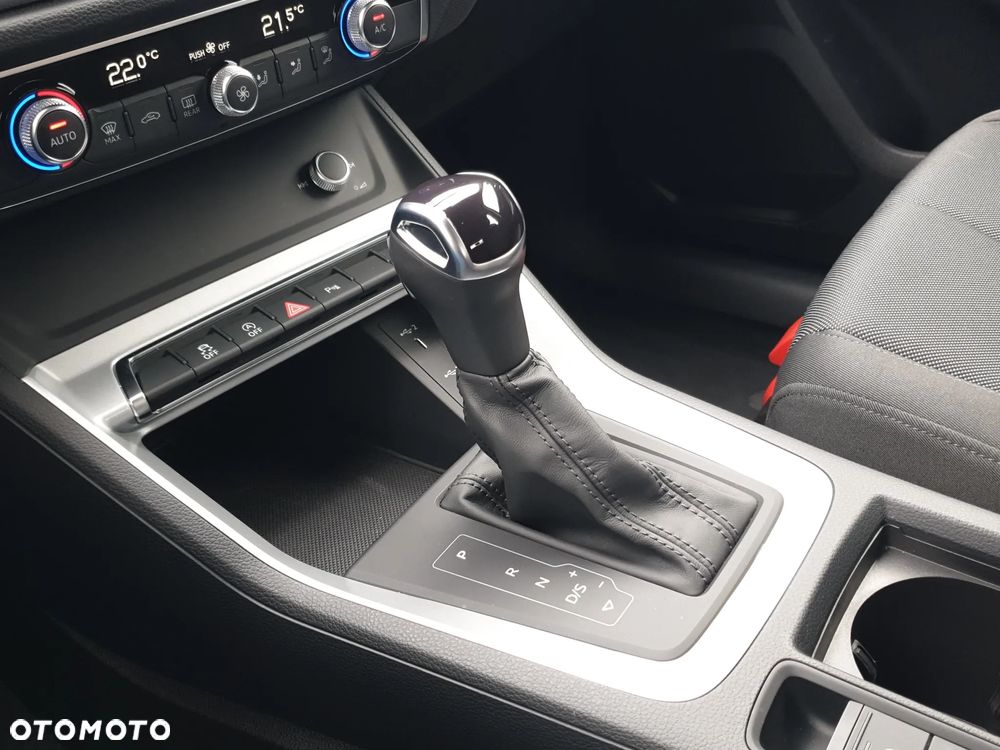 Audi Q3 35 TFSI Advanced S tronic - 36