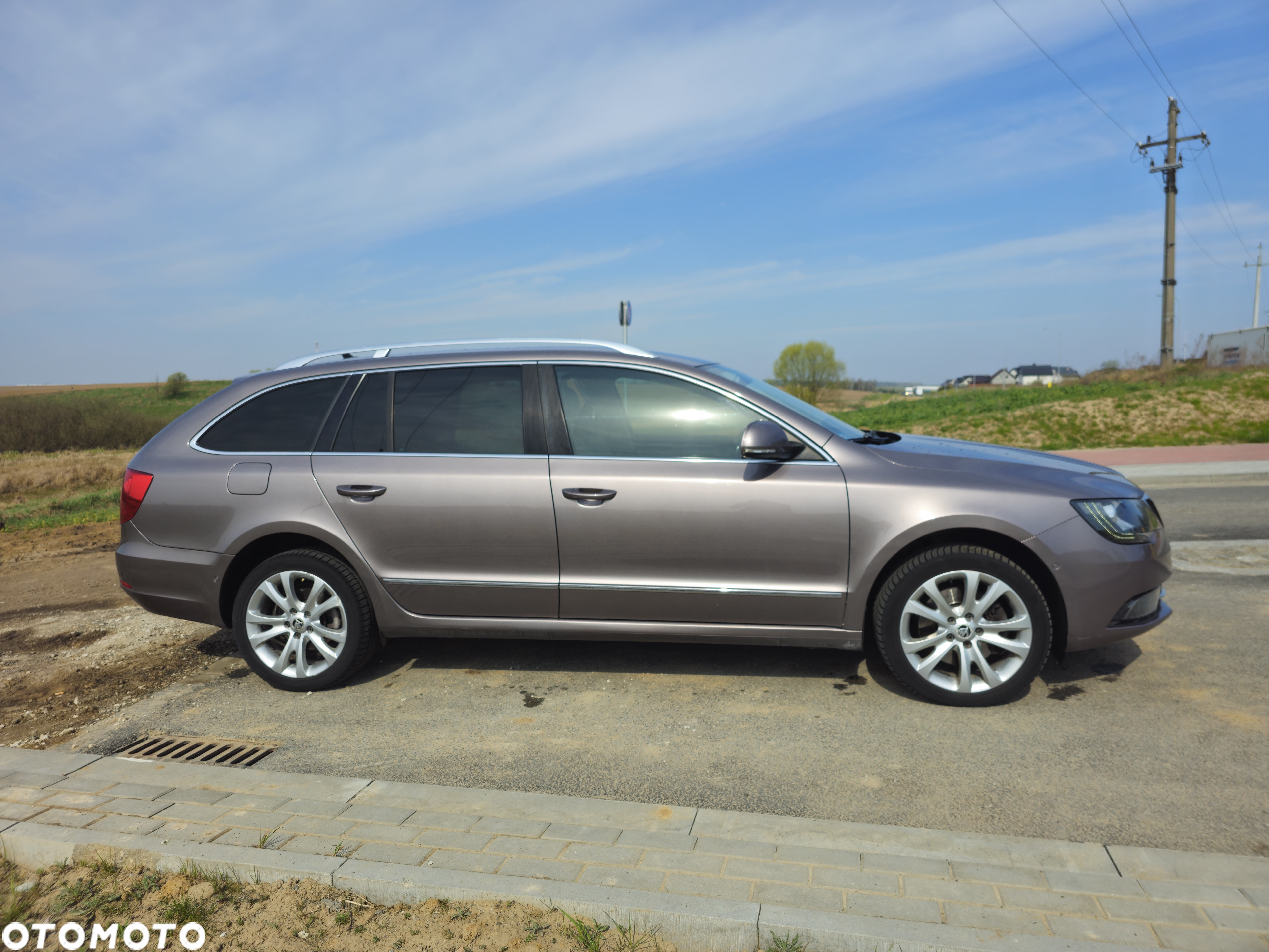 Skoda Superb 1.8 TSI Elegance DSG - 5