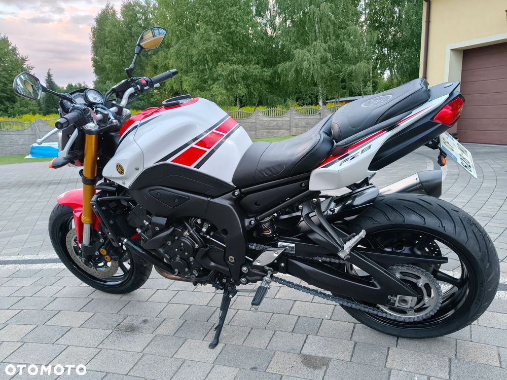 Yamaha FZ8 - 3
