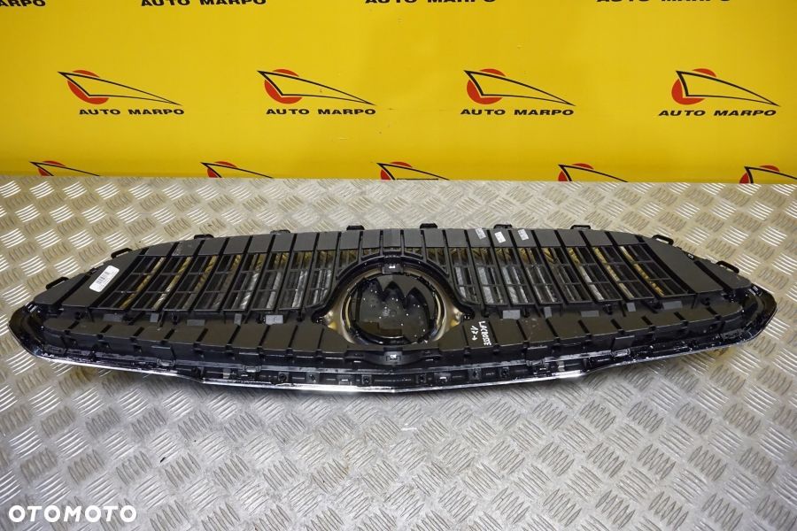 BUICK LACROSSE 2017 2018 2019 - Atrapa Przód Grill Emblemat Chrom USA - 9