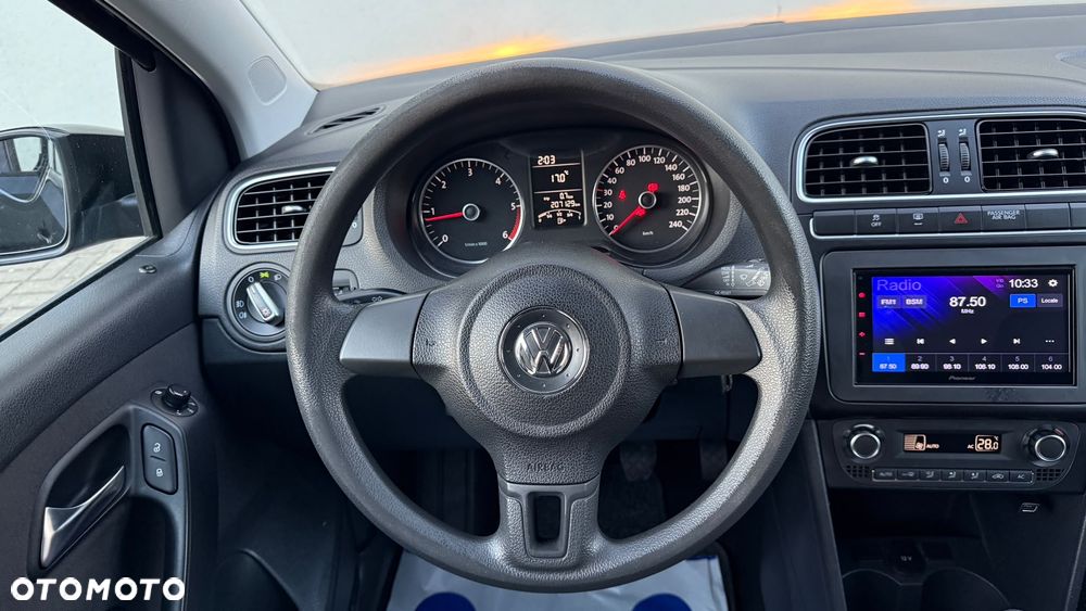 Volkswagen Polo - 39