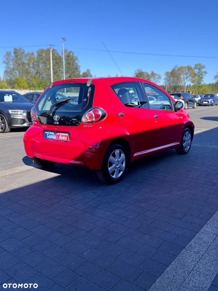 Toyota Aygo - 7