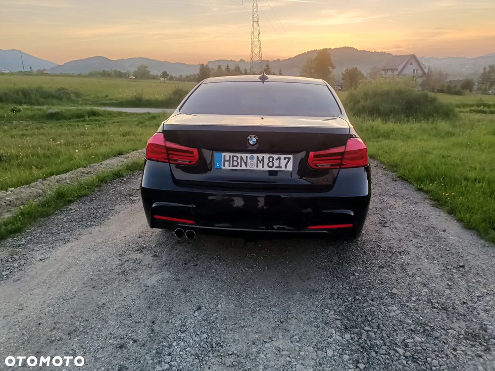 BMW Seria 3 320d Sport Line - 8