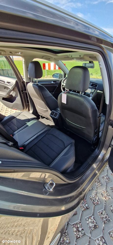 Volkswagen Golf 2.0 BlueTDI DSG Highline - 12