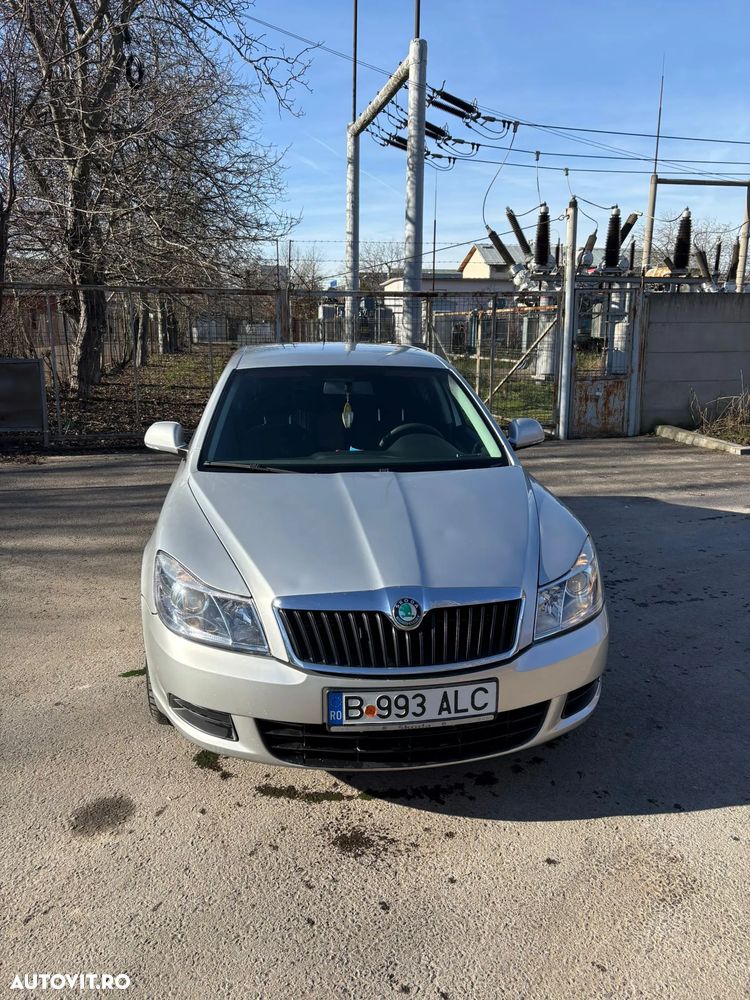 Skoda Octavia 1.6 TDI DPF Ambition - 9
