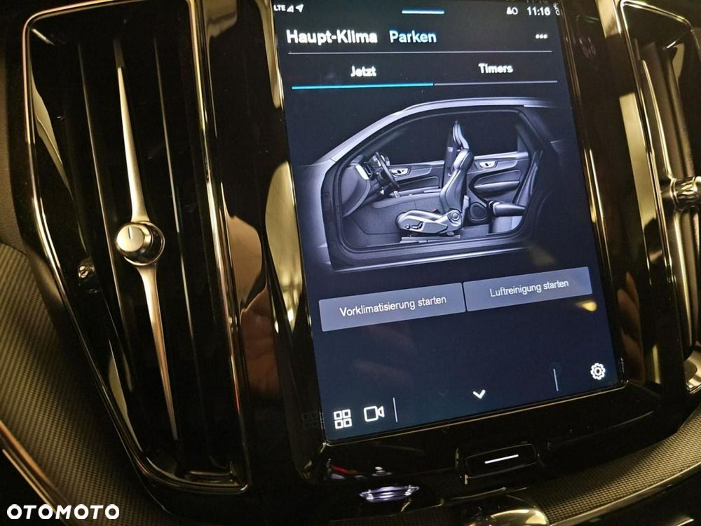 Volvo XC 60 T6 AWD Recharge Plus Black Edition - 18