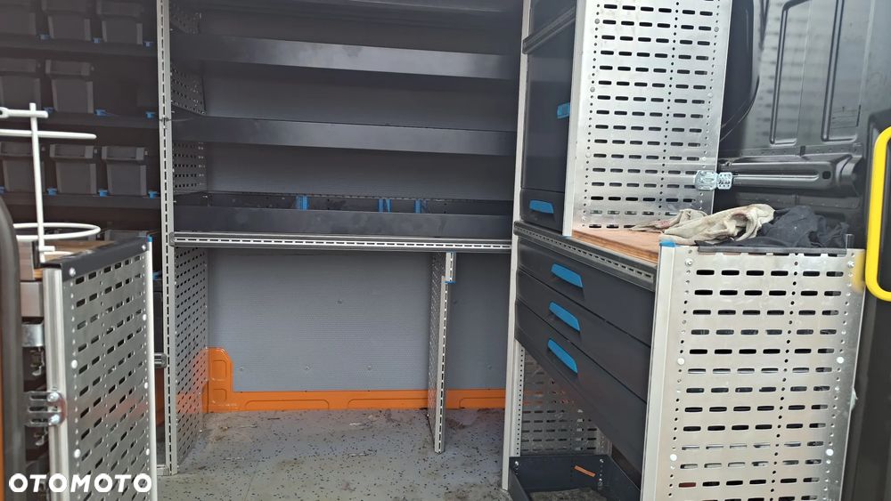 Volkswagen Crafter RWD - 9