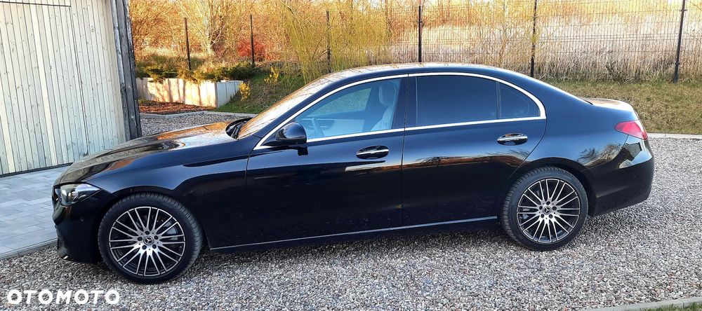 Mercedes-Benz Klasa C 300 4Matic 9G-TRONIC Exclusive - 6