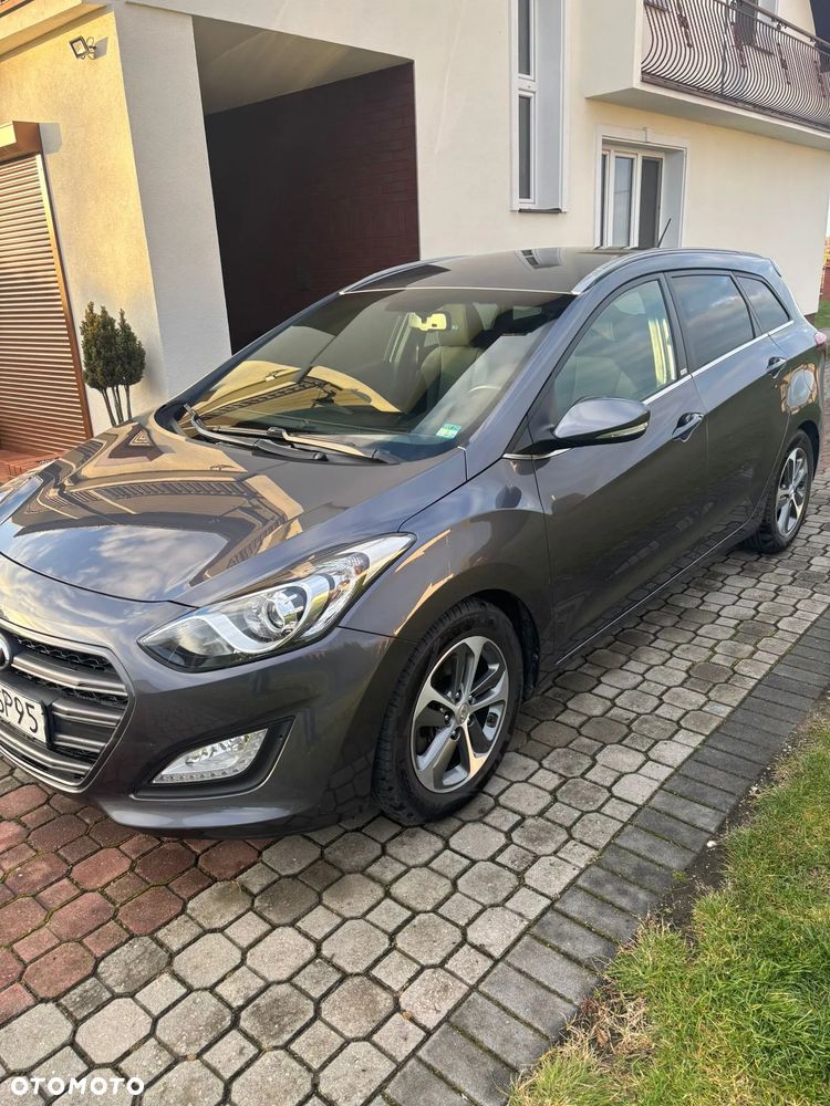 Hyundai i30 blue Kombi 1.6 GDi Passion - 6