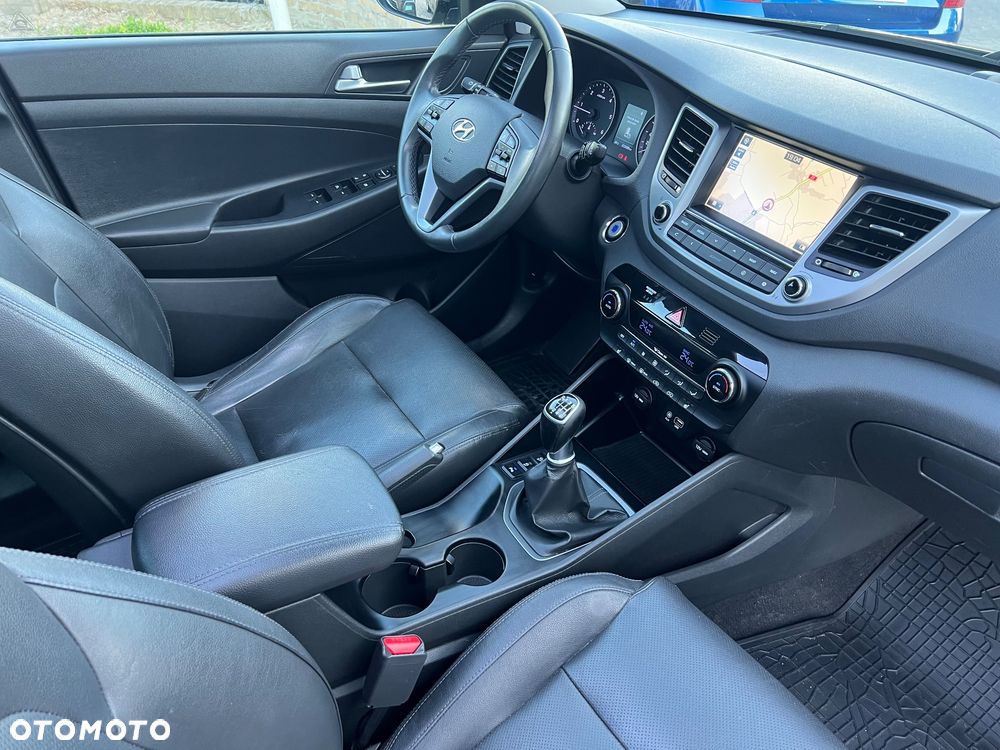 Hyundai Tucson blue 1.7 CRDi 2WD Style - 24