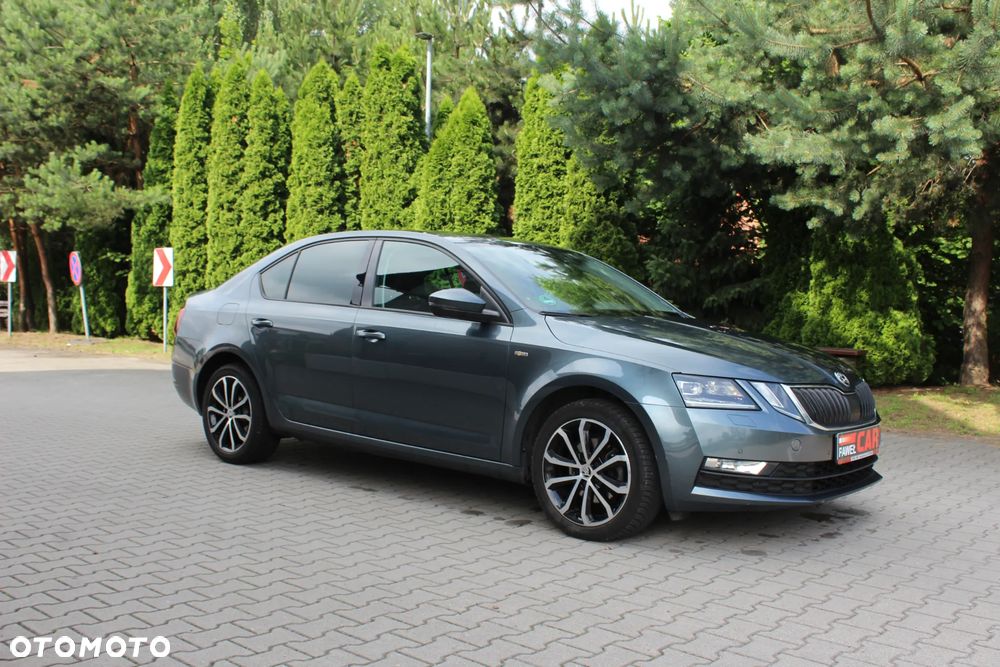 Skoda Octavia 2.0 TDI DSG First Edition - 6