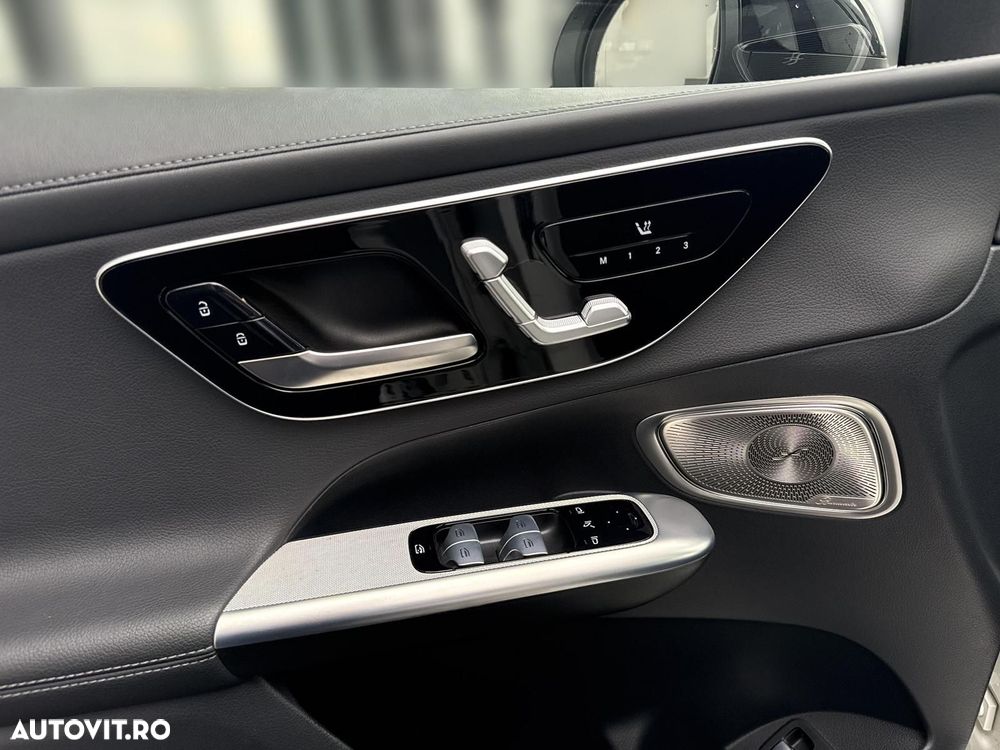 Mercedes-Benz GLC 300 e 4MATIC - 19