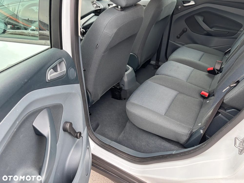 Ford C-MAX - 13