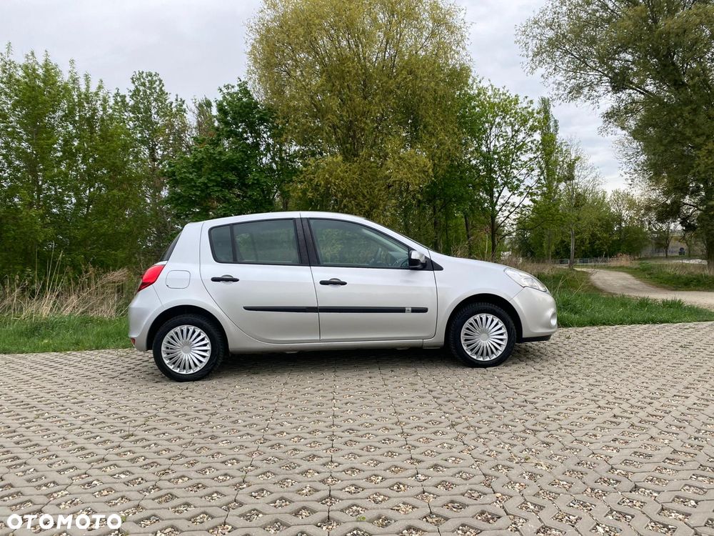 Renault Clio - 3