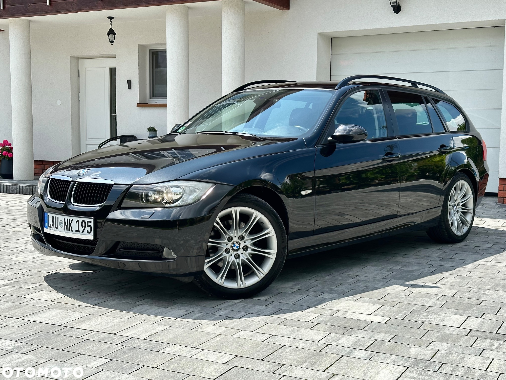 BMW Seria 3 320i Touring - 6
