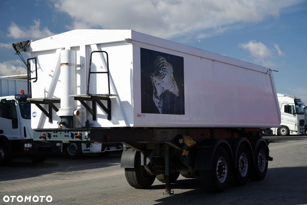 Carnehl WYWROTKA / 26 m3 / ALUMINIOWA / OŚ PODNOSZONA / SAF / WAGA: 5 300 KG / - 1