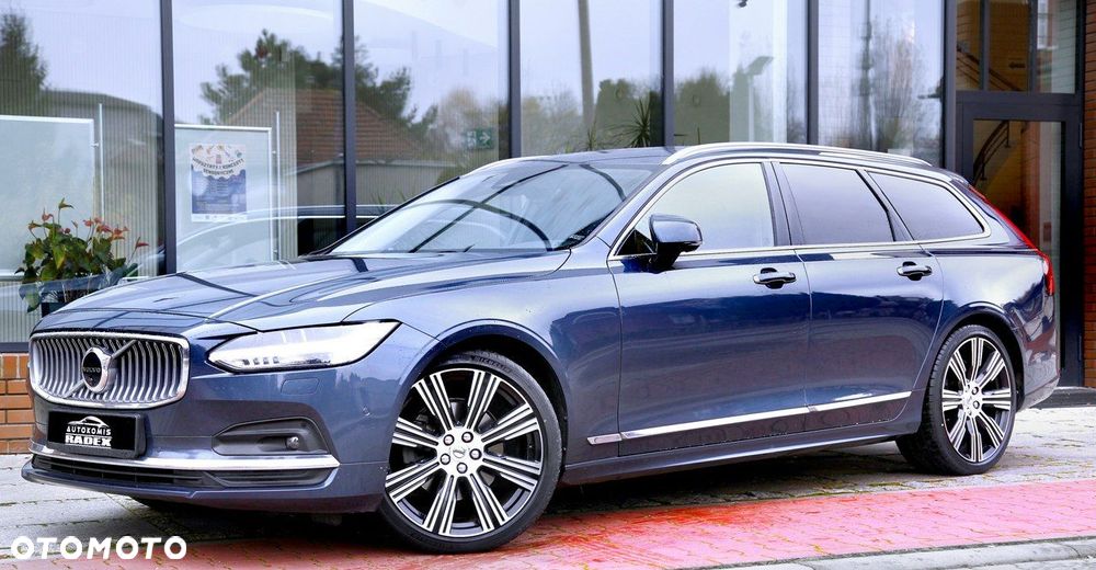 Volvo V90 D5 SCR AWD Momentum Pro - 4