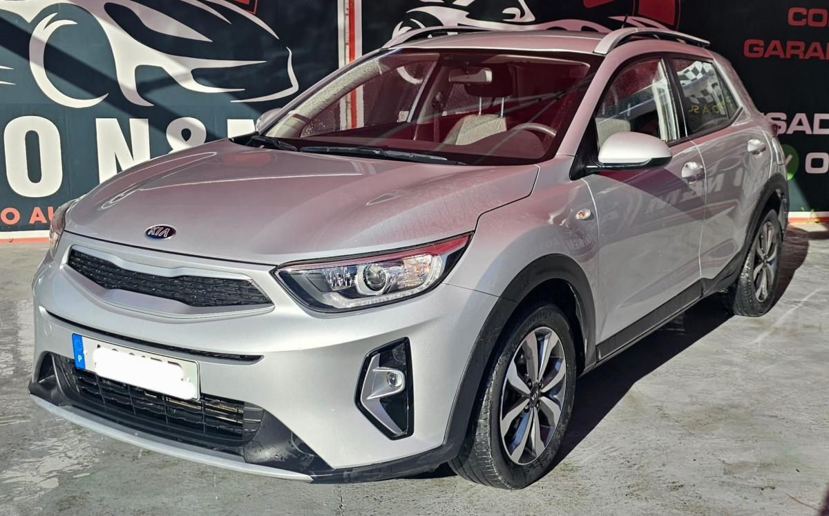 Kia Stonic 1.2 Dynamic - 1