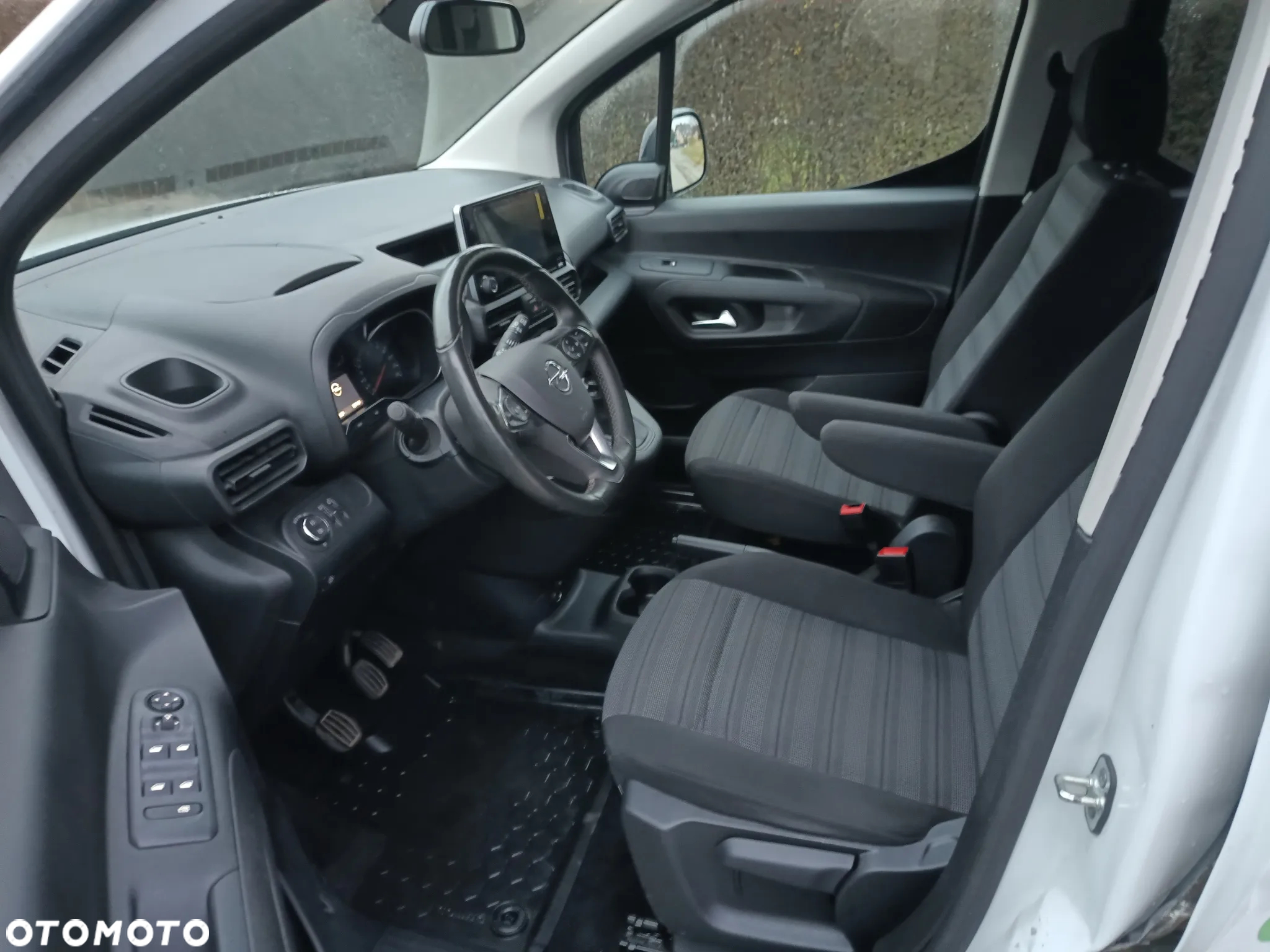 Opel Combo Life 1.5 CDTI Elegance Plus S&S N1 - 31
