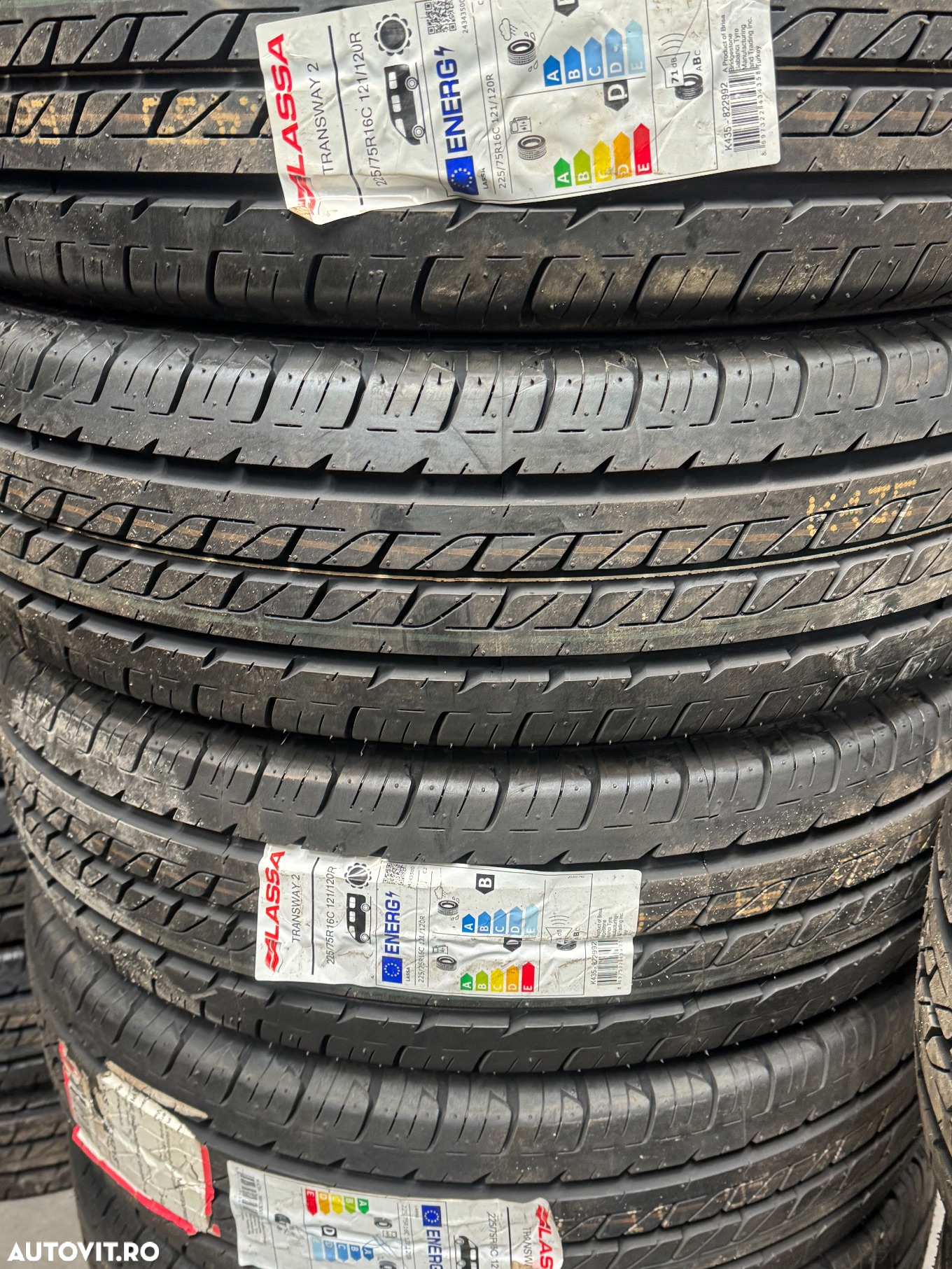 Vând 4 anvelope 225/75/16c Lassa de vară noi - 5