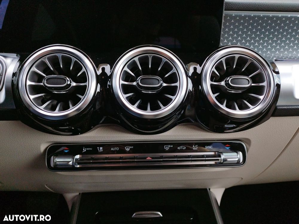 Mercedes-Benz GLB - 18